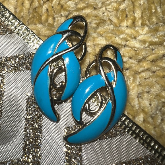 Vintage Teal & Gold Statement Earrings - Picture 6 of 8